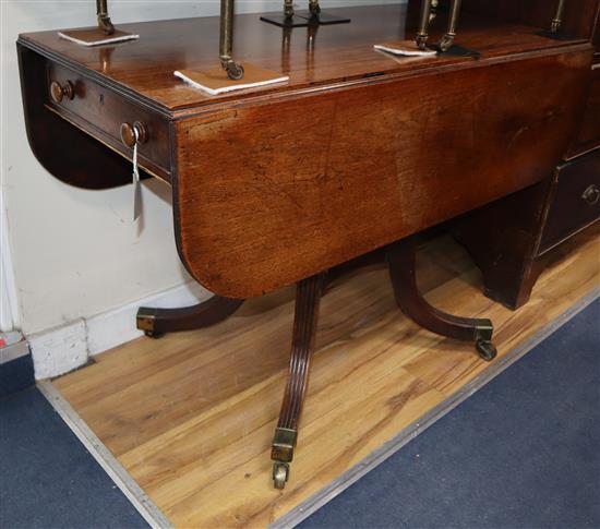 A George IV mahogany Pembroke breakfast table W.104cm